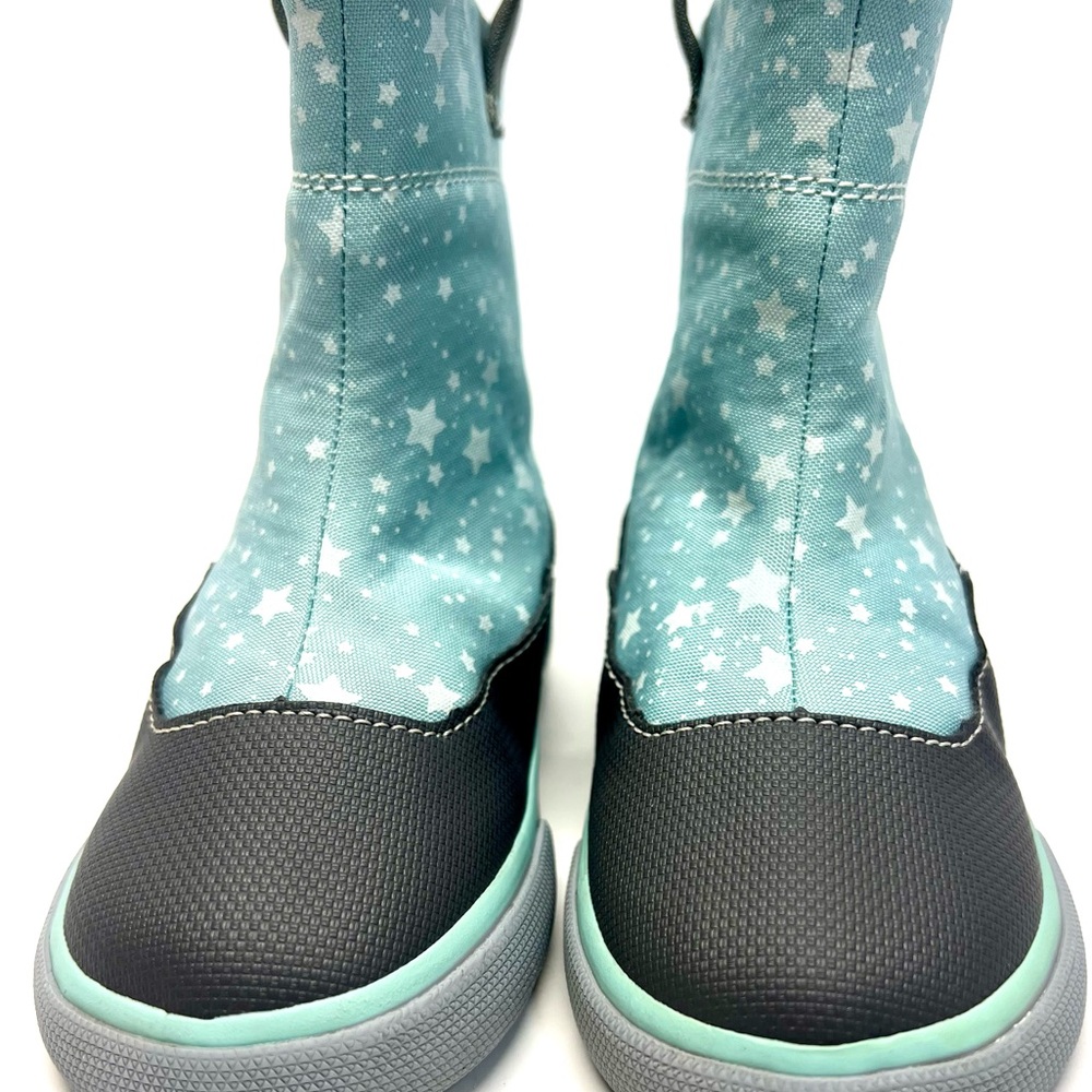 See Kai Run Kids Ripley Boots Aqua/Gray Star Print Pull On Size 9 - Picture 4 of 12